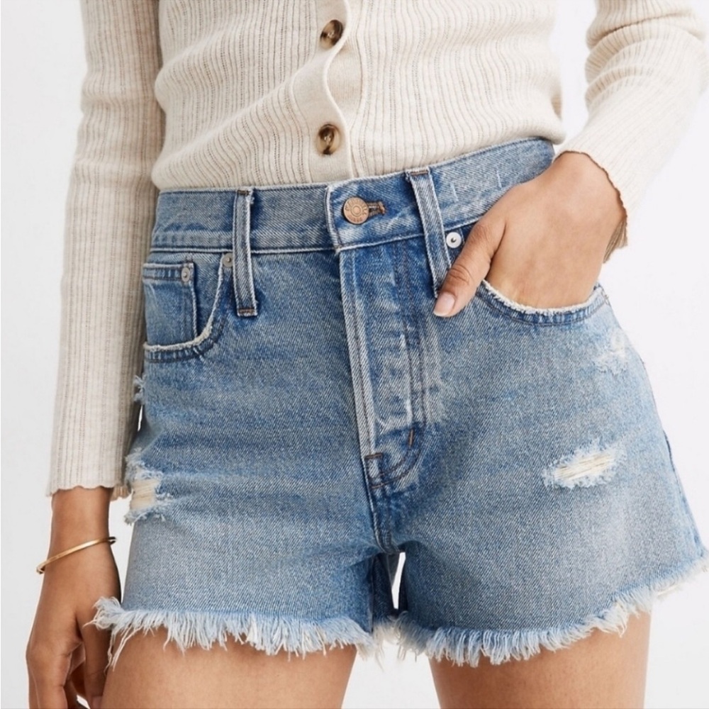 Madewell | Relaxed Mid-length  Distressed Jean Shorts 29